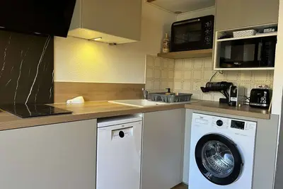 Image de Maison pour 6 à Saint Pierre la Mer avec piscine et espace extérieur