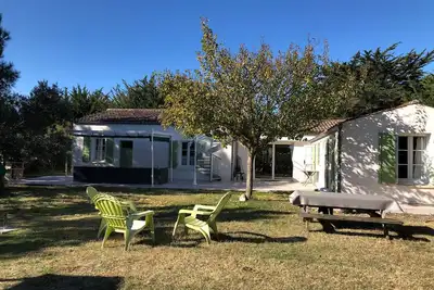 Image de Villa La Léinade – Spacieuse, Tout Confort, Idéale Familles & Groupes