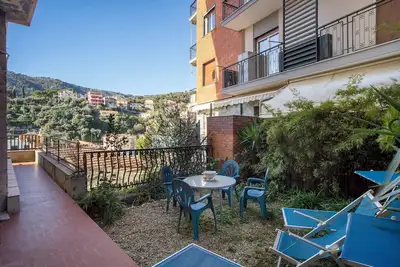 Image de Appartement 'Alassio Mare E Non Solo 2' avec vue sur la mer, Wi-Fi et climatisation
