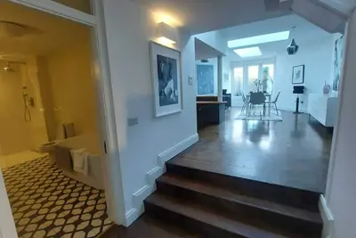 Image de Stunning, Unique & Elegantly Refurbed Seafront 2bd