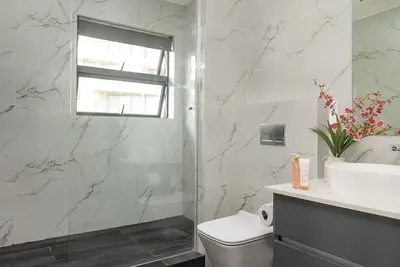 Image de Spacious and Modern 3-bedroom apartment with WiFi, Ac in awesome uMhlanga