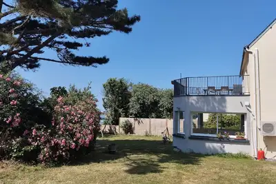 Image de Calme à proximité des plages. La Bretagne en famille.