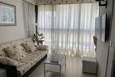Image de Appartement avec 2 pièces et une salle de bail à Gemelos 2 et 4