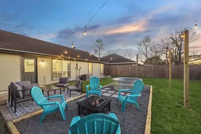 Image de Charming 3-bedroom house in delightful Richmond with WiFi, Ac and Cowboy Pool