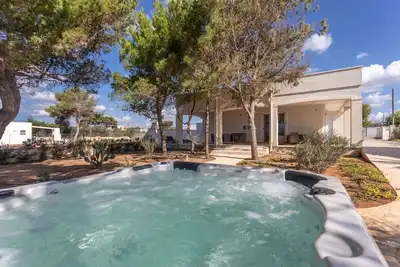 Image de Villa Alba in Torre San Giovanni with Jacuzzi, by Apulia home