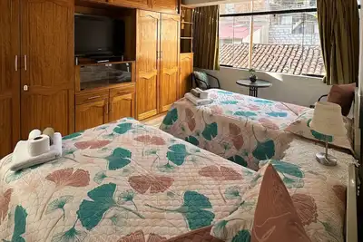 Image de Adela's Home / day / months (Room in shared apartment)