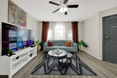 Image de Central Downtown 3br with Workspaces Near Nrg, Zoo, Tsu & Medical Center