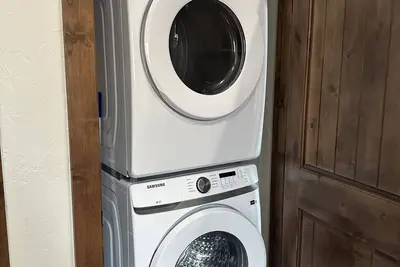 Image de Beautiful 2-bedroom apartment in Aubrey with WiFi, Ac