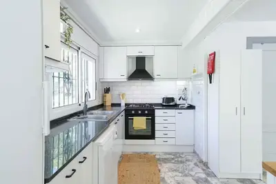 Image de Villa RossellĂł, 8 pers, zone tranquille avec piscine