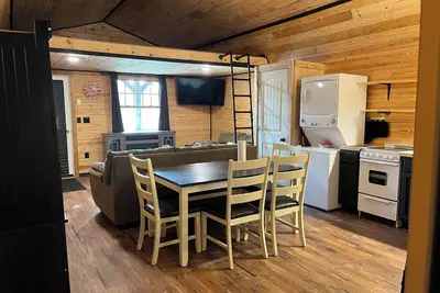 Image de Cozy 3-bedroom cabin in serene Douglass with WiFi, Ac