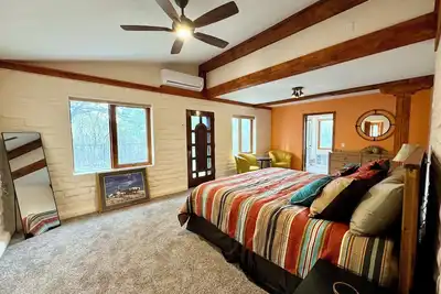 Image de Incredible Estate with mountain views and stream with unique and refined touches