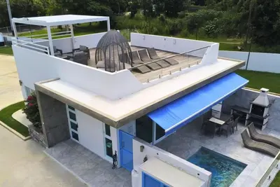 Image de Beach house w/private pool, unit Blue, full A/C, WiFi, kayaks