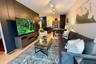 Image de Charming Downtown Dayton Townhome with private garage