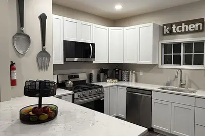 Image de Charming 3-bedroom house with WiFi and Ac in enjoyable Buffalo.