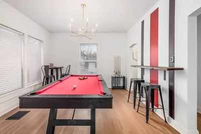 Image de The Scarlet & Grey Stay