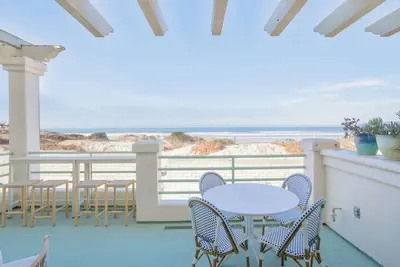 Image de Right on the Sand