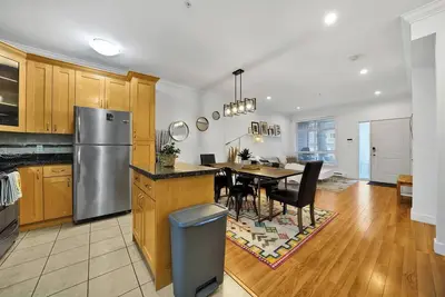 Image de Stunning 3 Bedroom Oasis!