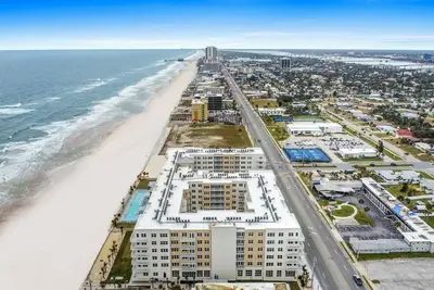Image de Oceanfront Oasis Daytona Beach 1br/1ba - Road View #337