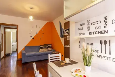 Image de Lovely one bedroom apartment with 2 balconies! Como San Giovanni