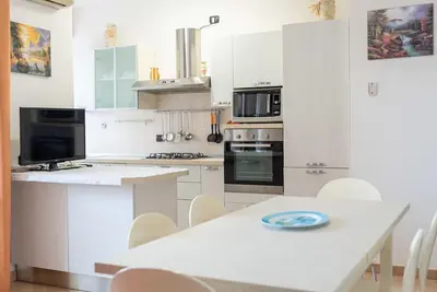 Image de Mc1 apartment, one step away from the sea