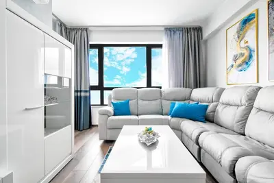 Image de Modern Building: Terrace, Ac, Parking, Kitchen