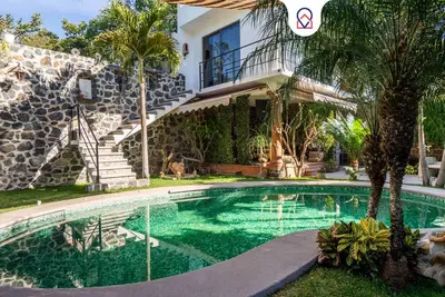 Image de Cozy House with Pool | 3 Bedrooms