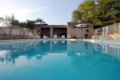 Uzès : Appartement l'Olivier  10mn a pied du centre ville appartement dans mas