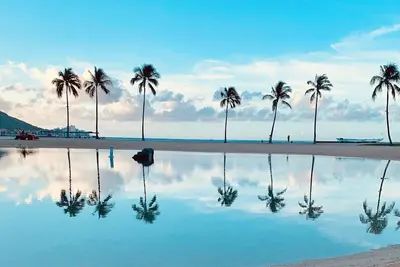 Image de Elevate Your Hawaiian Getaway at Lagoon Tower by Hilton – 2 Bd. Ocean View