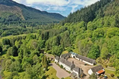 Image de Merveilleuse maison de vacances privée pour 6 personnes avec Wifi et Tv