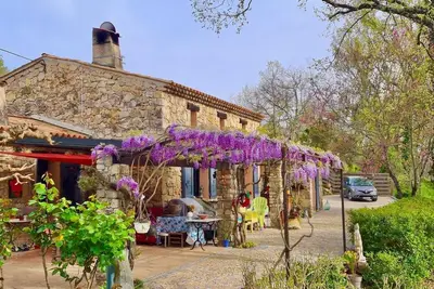 Image de *La Caline* villa familiale au calme avec piscine