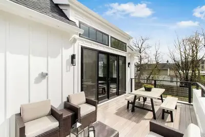 Image de Short North & Downtown & Osu | Near High Street | Free Parking | 5, 800+ Reviews