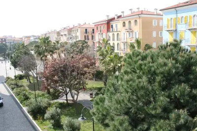 Image de Ref. 9 Summer rental – Two bedroom apartment with all comforts