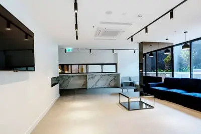 Image de Luxury Suits 3 Bedroom Apartment