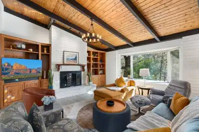 Image de Timber Owl ~ Sunny Pool, Hot Tub, Firepit