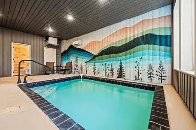 Image de 4br Luxe Pool Cabin* Hot Tub*Mtn Views*Games