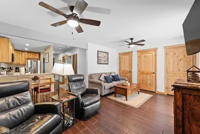 Image de Cozy Mountain Escape! Shared Hot Tub & a 3-Minute Drive to the Slopes!