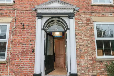 Image de The Old Post Office, pet friendly, with hot tub in York