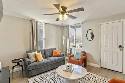 Image de Near Ogden Trail & Parks, Central Location