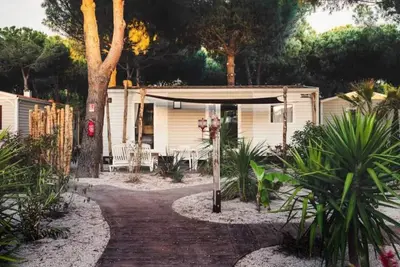 Image de Camping 4 étoiles - Parc aquatique - ccaffgi