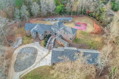 Image de The Panola Mansion | Indoor Pool + Pavilion