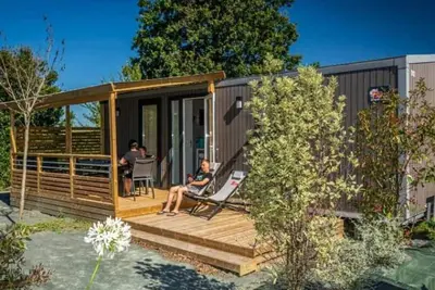 Image de ZEcamping espace aquatique chiens acceptés animations locatif 6 pers