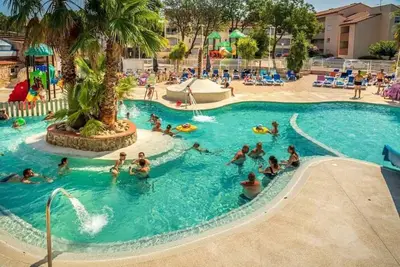 Image de ZEcamping animé espace aquatique dog friendly locatif Tv clim 4 pers