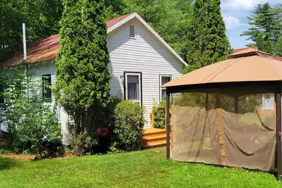 Image de Sunset Cottage-Private Beach-Pets Welcome - Round Table Lodge, Sebago, Maine