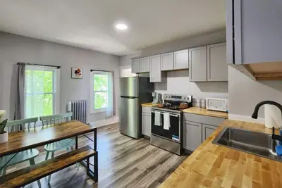 Image de Cozy 2br Retreat Near Downtown Springfield