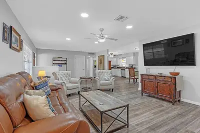 Image de New! Waterview Retreat w/ Canal Access