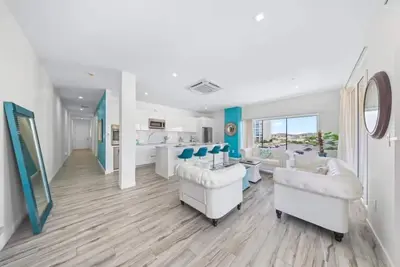 Image de Palm Beach Aruba - Prime Location - Free parking! \n