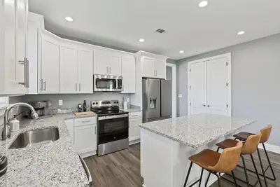 Image de Cozy 3br Home - Fire Pit & Gated Parking in Midtown - Near Rhodes College & Zoo