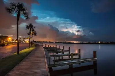 Image de Relaxing Bay Area Stay Near Houston Attractions