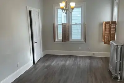 Image de 2bd, 1 Bath, empty spaces for flexible short term stay