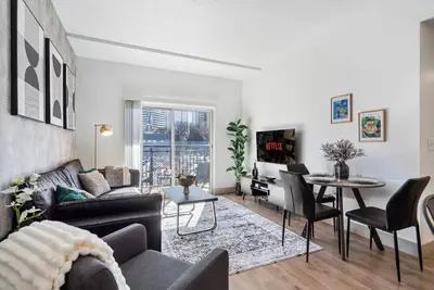 Image de Modern Marvel | Free Parking, Gym, Near Stadium